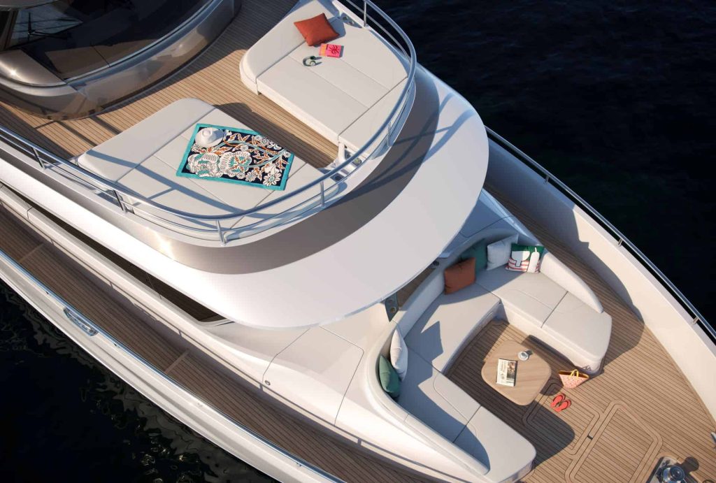 X80 Foredeck Overhead 01