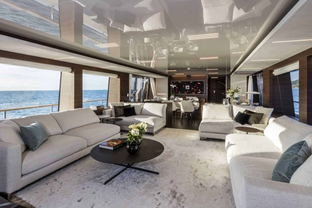 This is a photography of a Custom Line Navetta 37 Salon 01