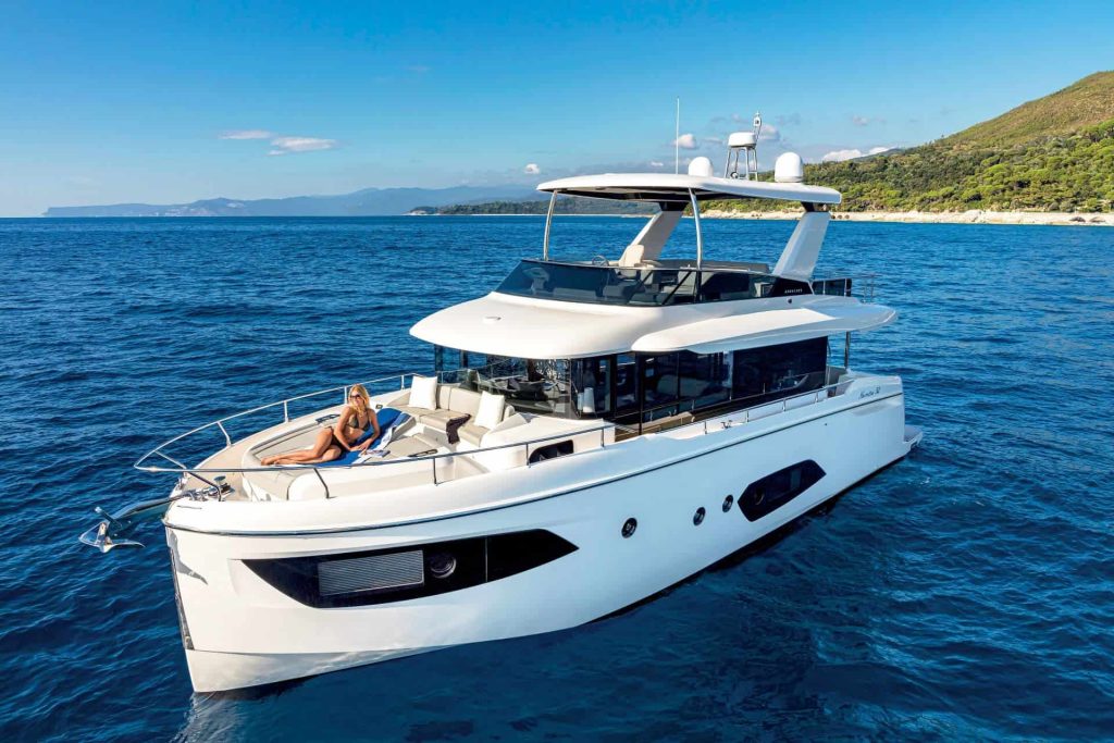 This is a photography of Absolute Navetta 52 front view