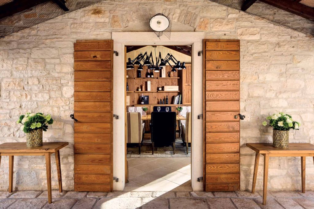 This is photo of a Meneghetti private dinng room
