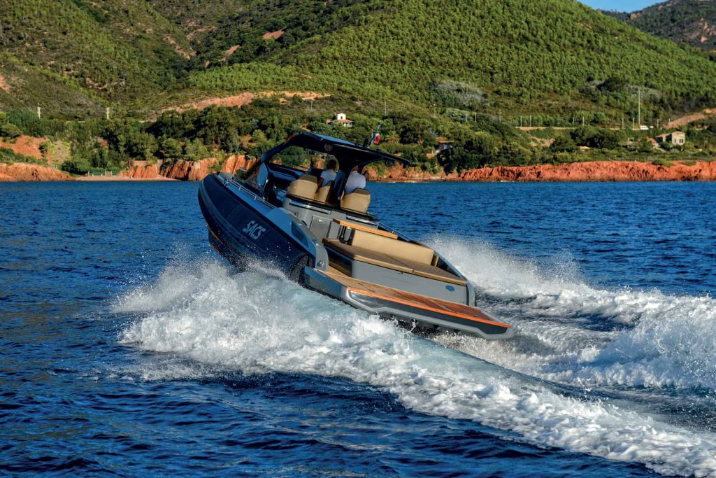 This is photo of a Sacs Rebel 40