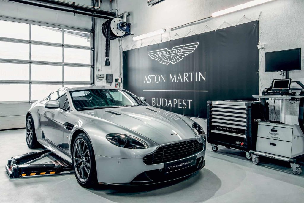 This is photo of a Aston Martin servis