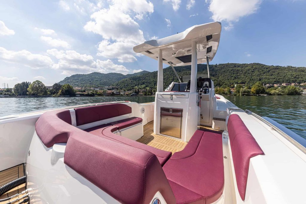 This is photo of a new Lomac GranTurismo 11.0