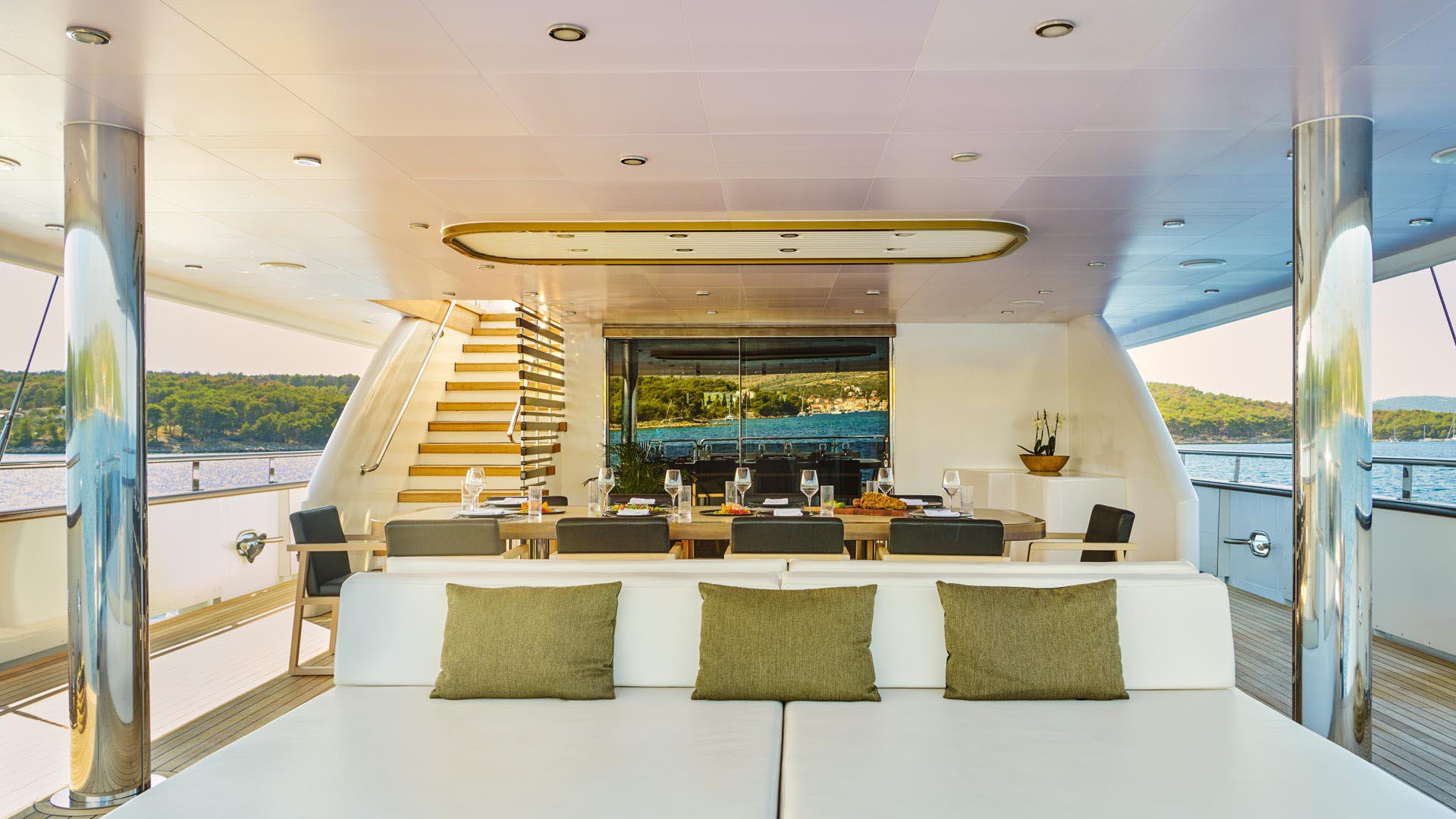 Anima Maris aft lounging area