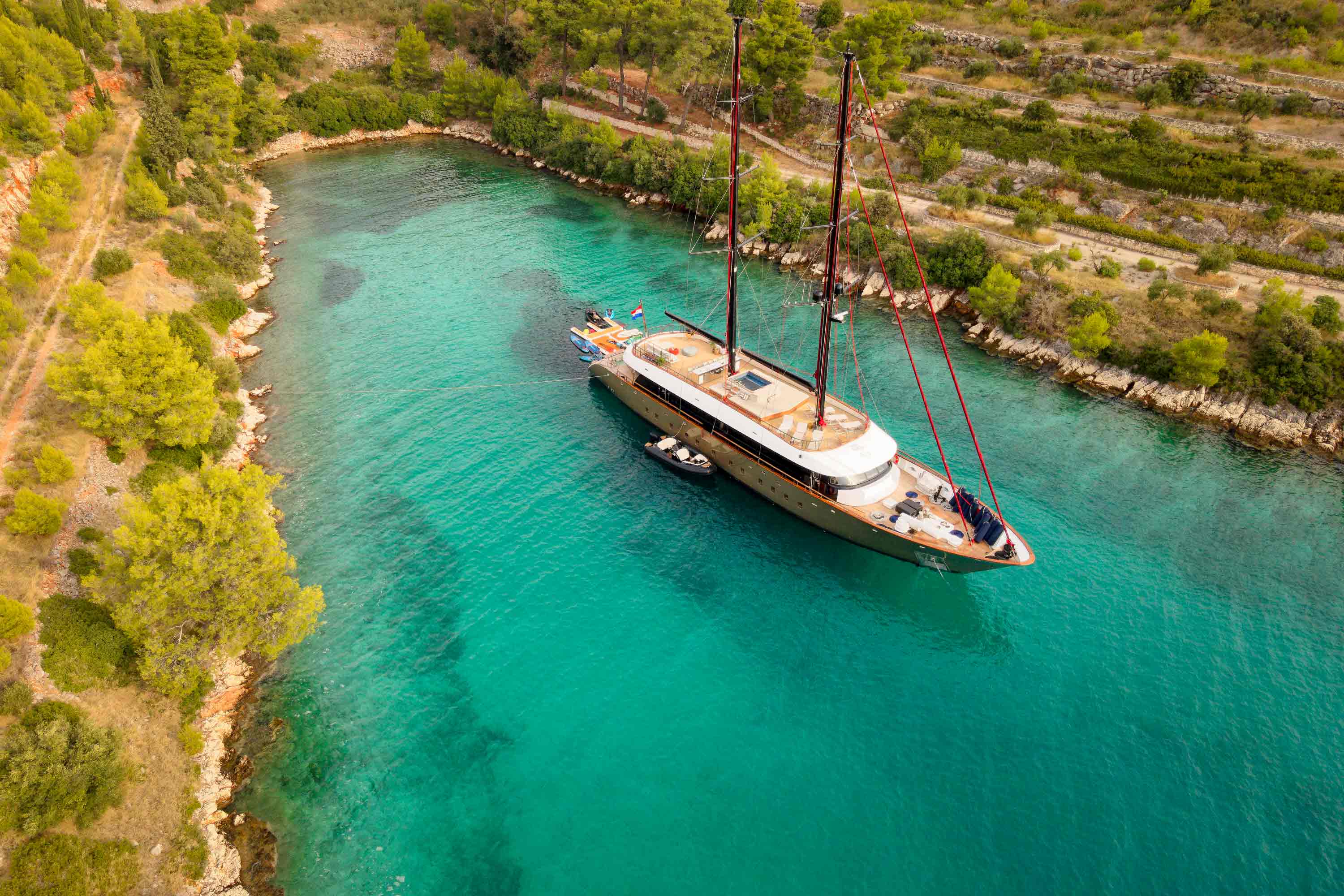 Anetta anchored in the bay
