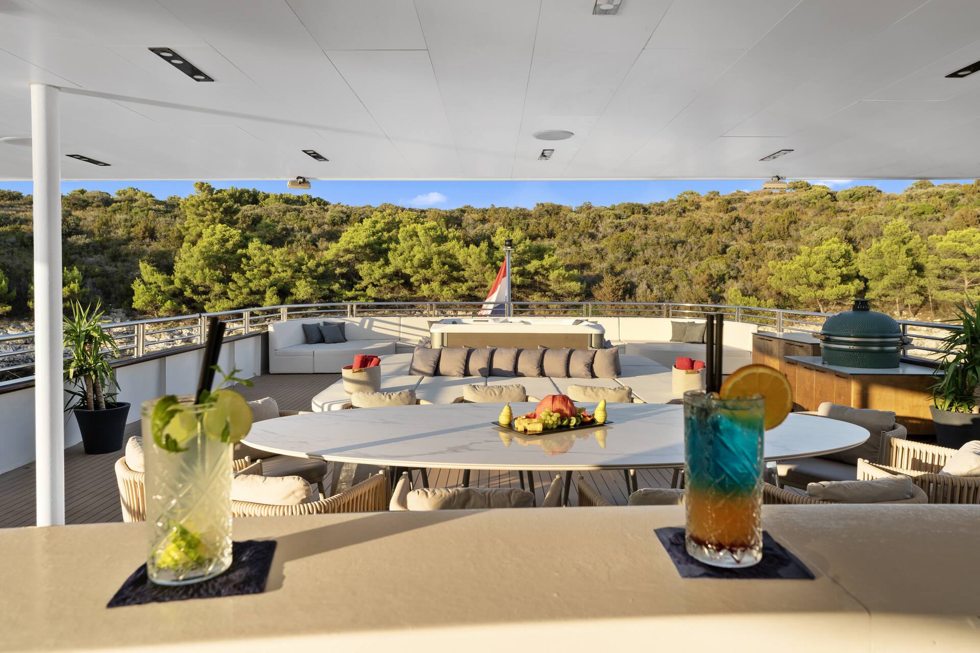 Sun deck