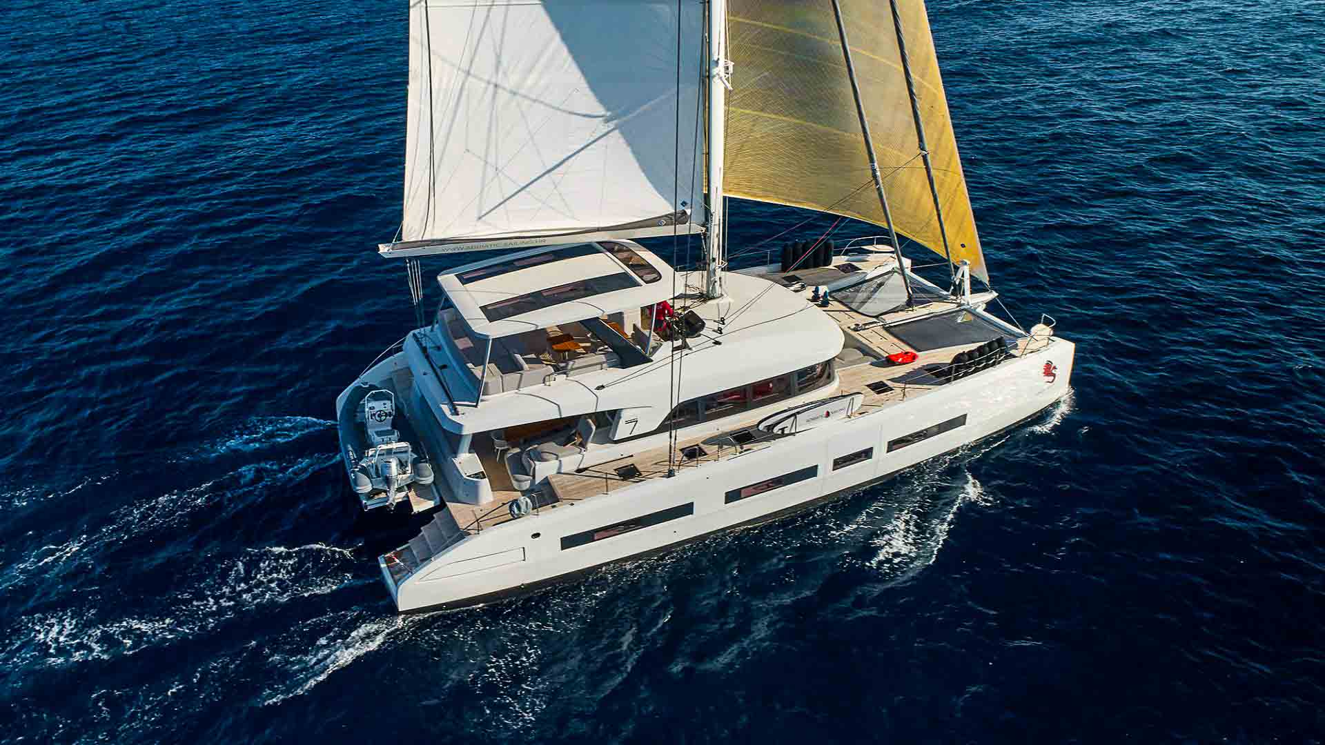 Lagoon Seventy 7