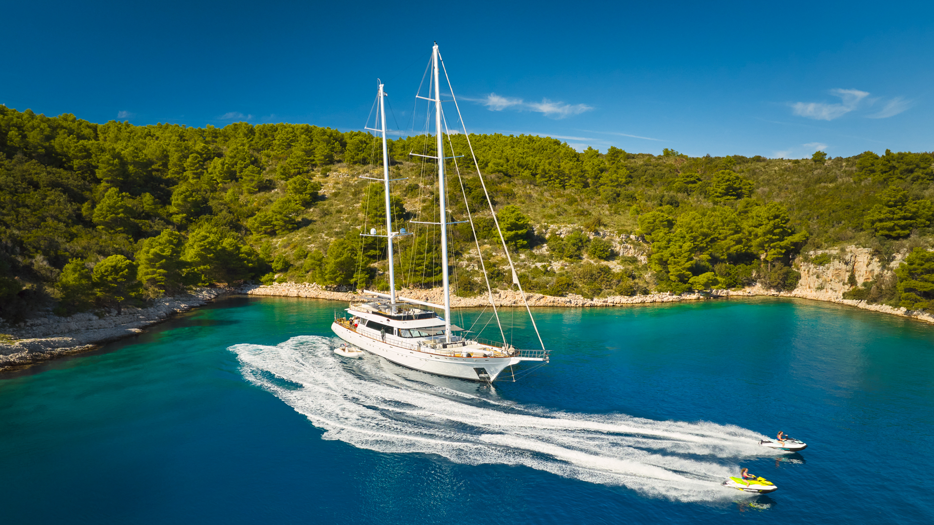Lady Gita anchored&nbsp;