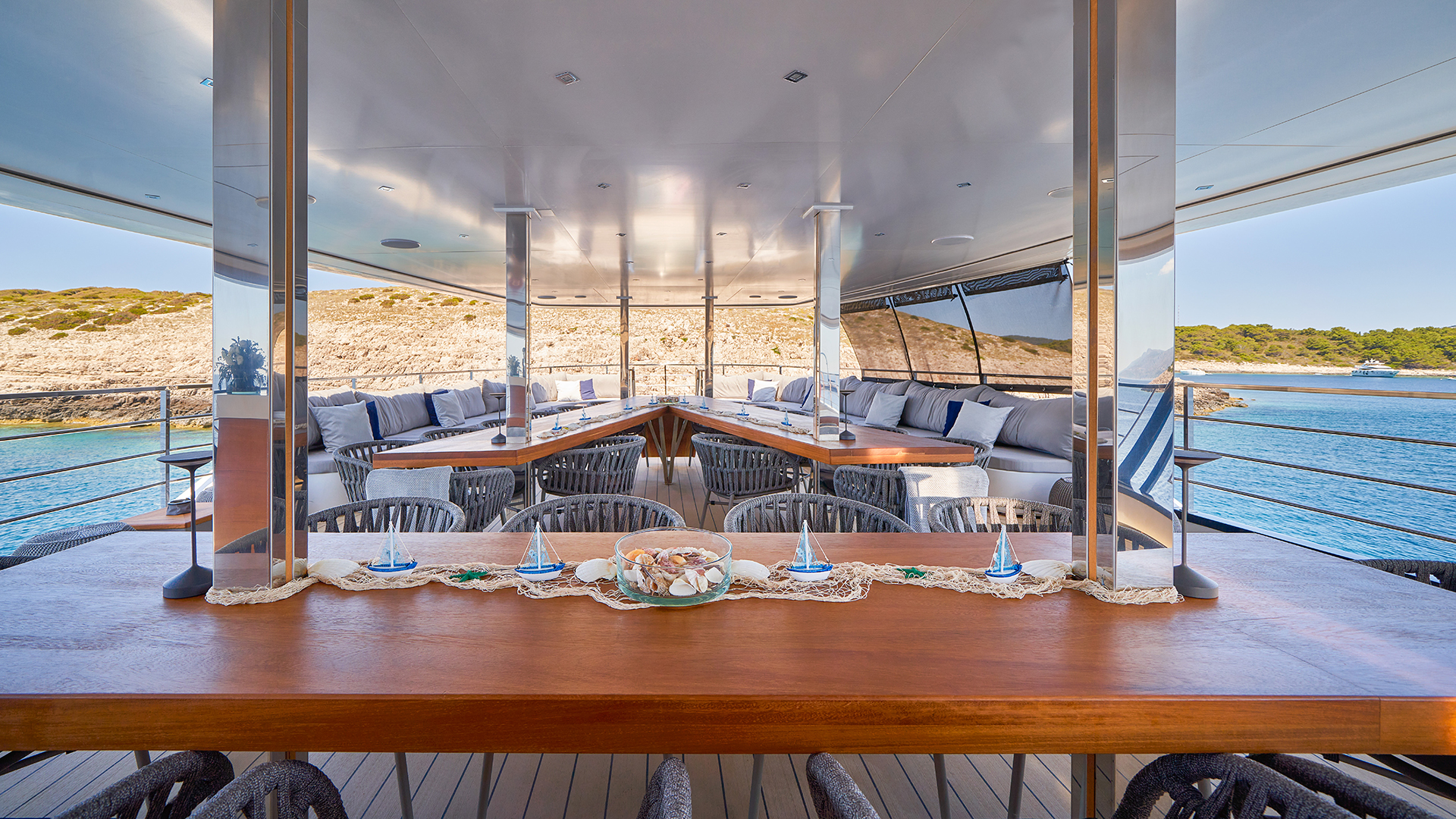 Exterior dining