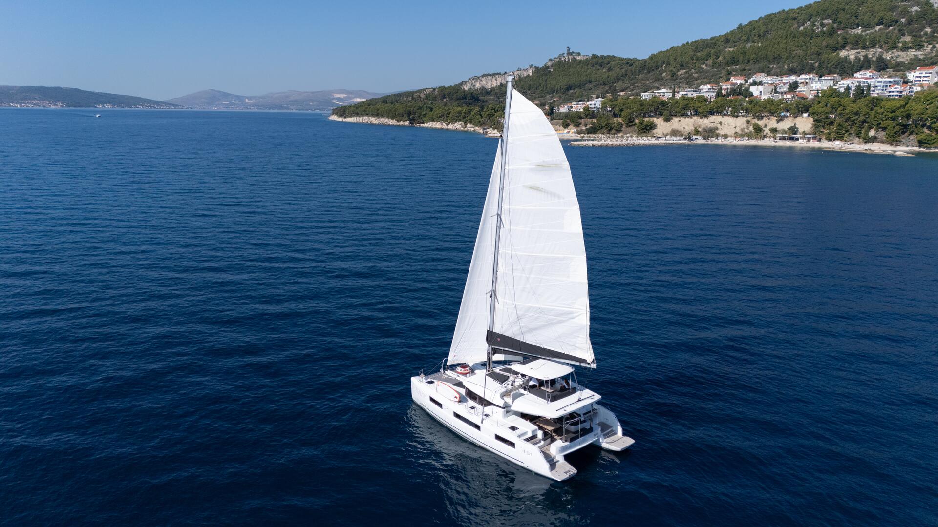 Sailing&nbsp;