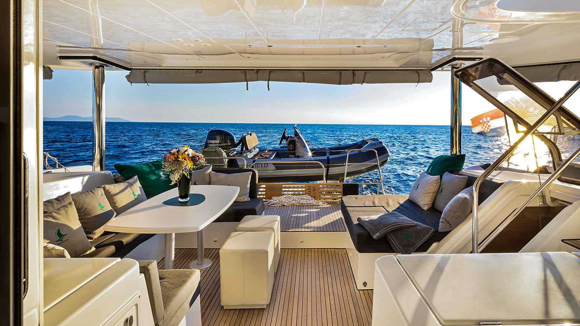 Lagoon 52F Aft view