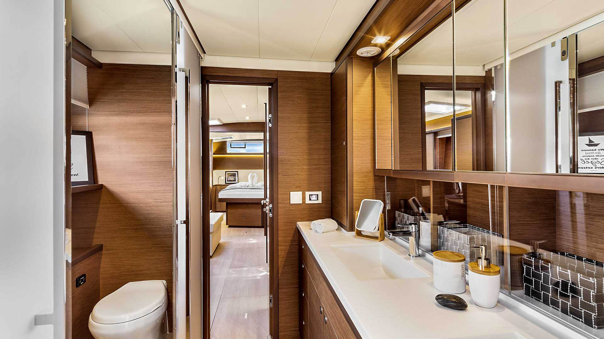 Lagoon 52F Master bathroom