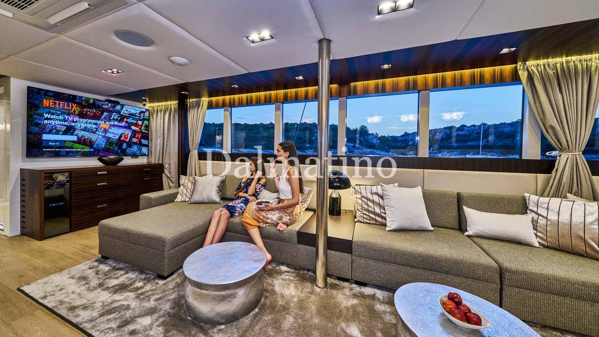 Dalmatino salon lounging area
