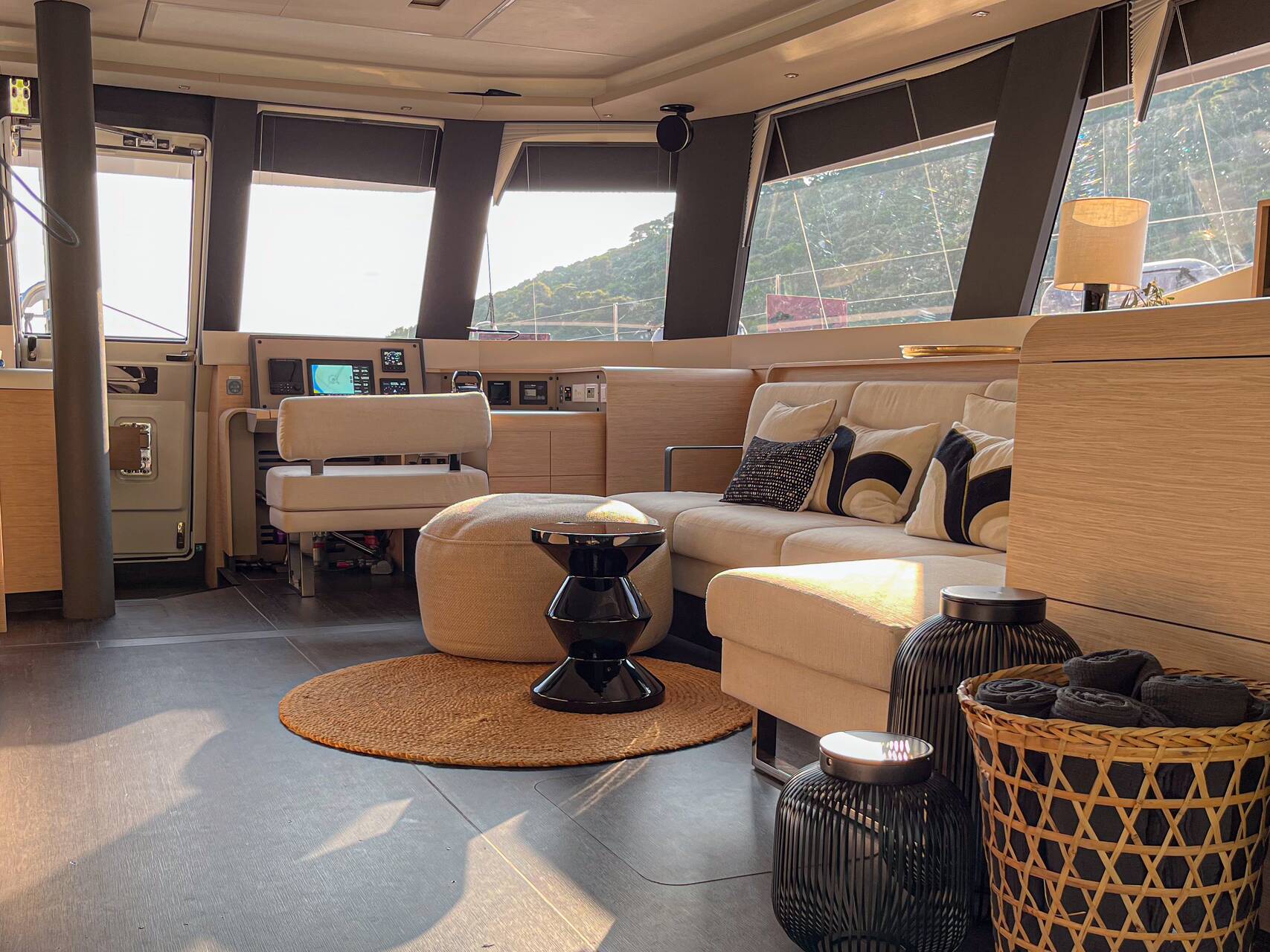 Interior saloon view