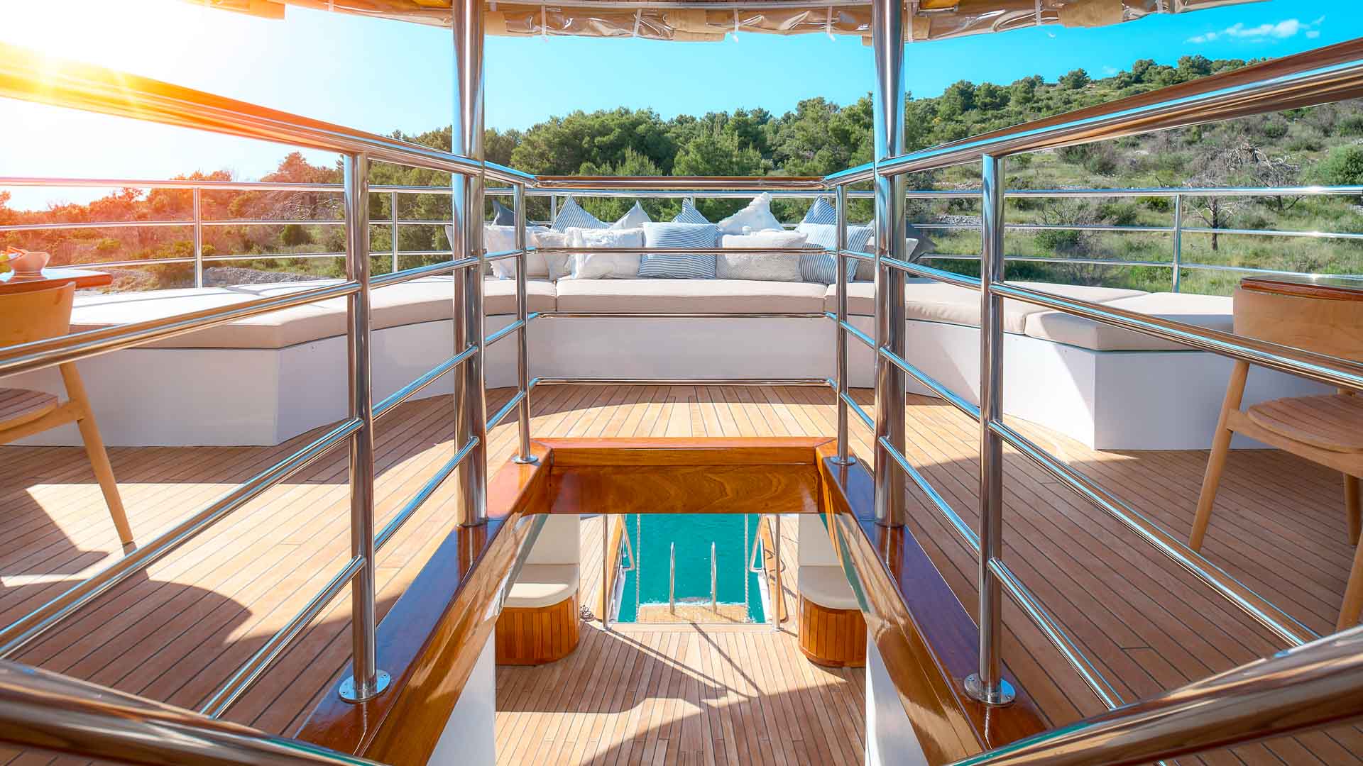 Bellezza deck stairs