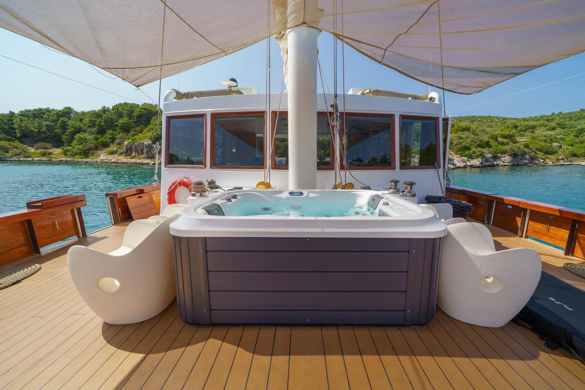 Jacuzzi on deck