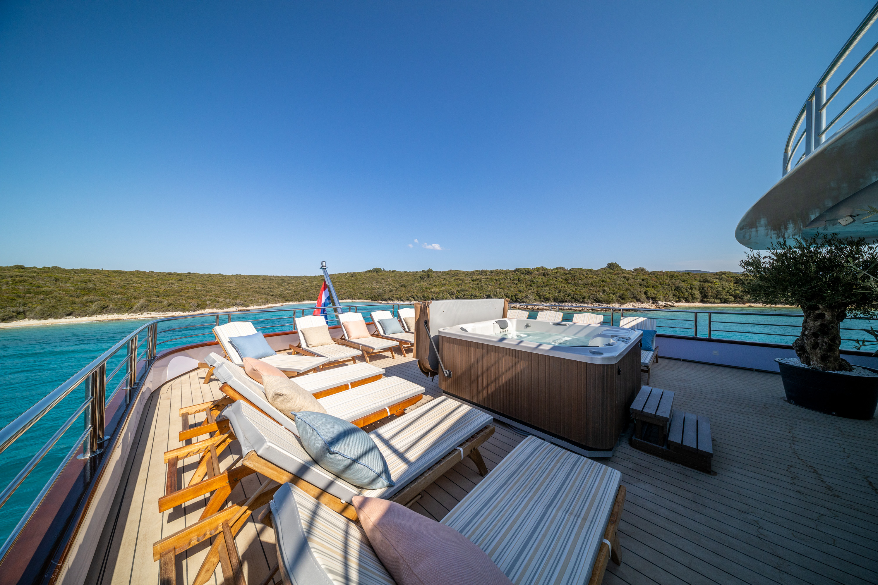 Olimp sundeck and jacuzzi