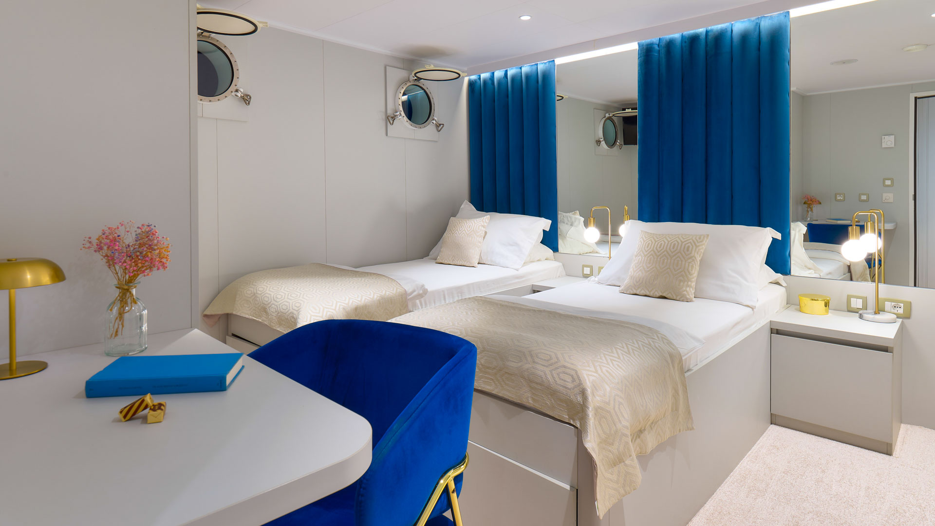 Bellezza twin cabin