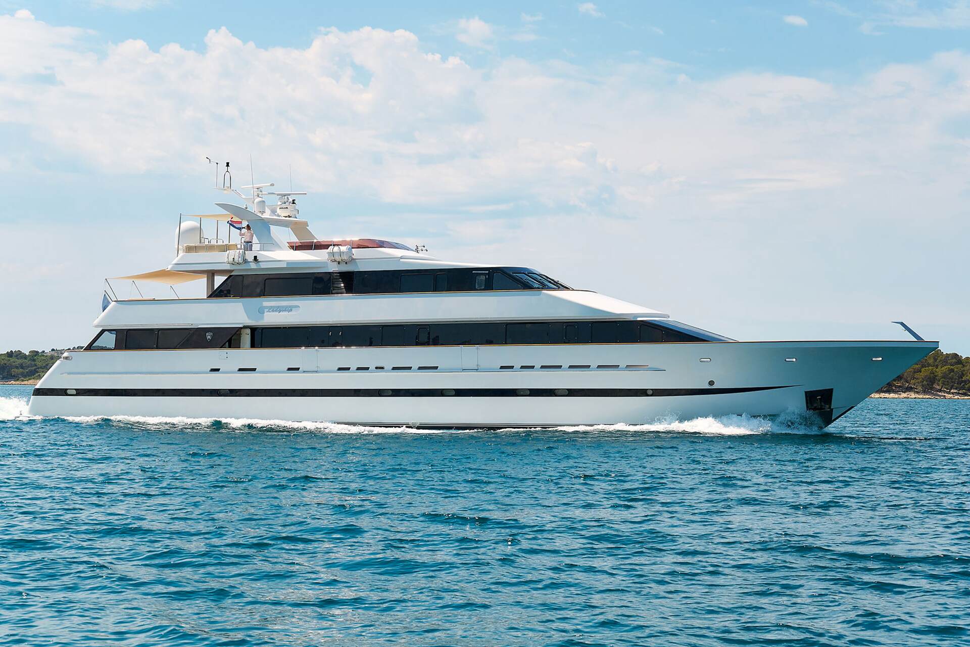 Ladyship cruising