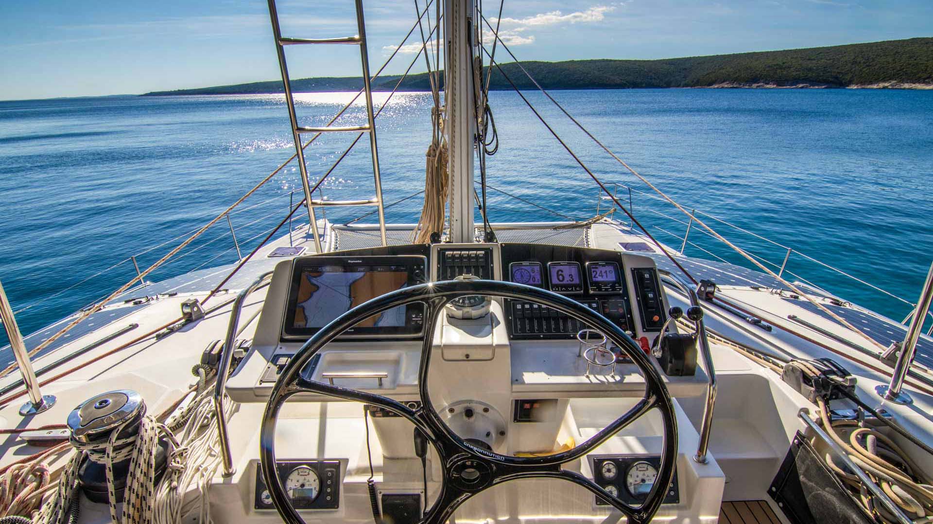 Flybridge of the Lagoon 560 S2 catamaran