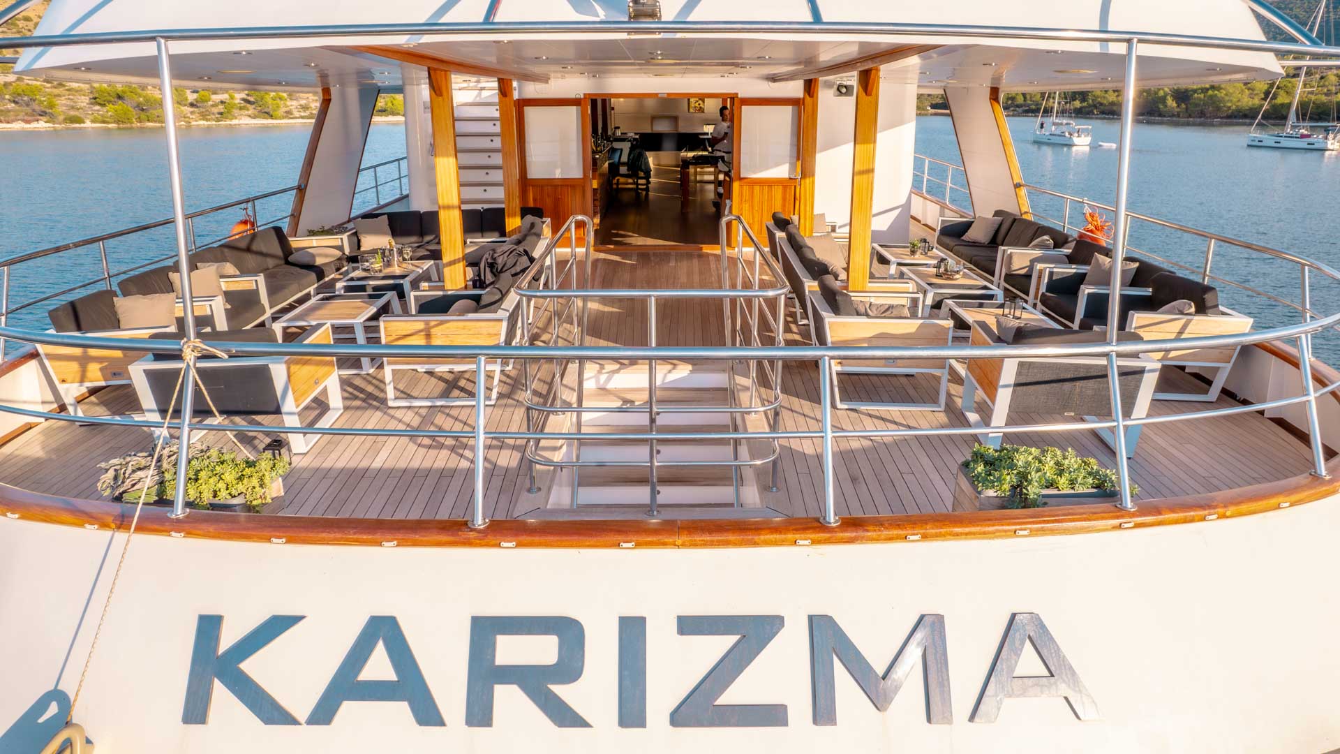 Karizma aft dining area