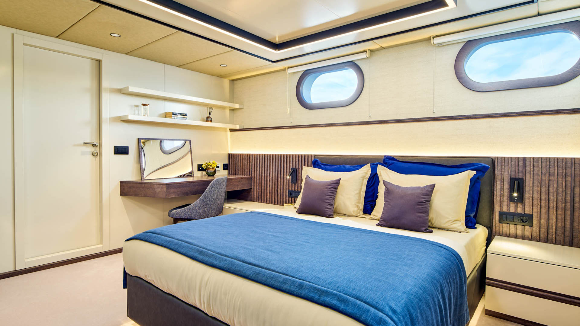 Anima Maris double cabin