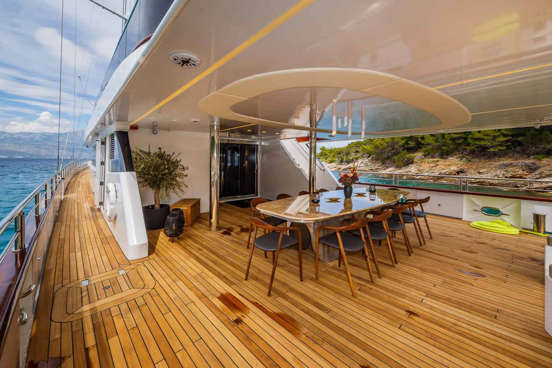 Outside dining area