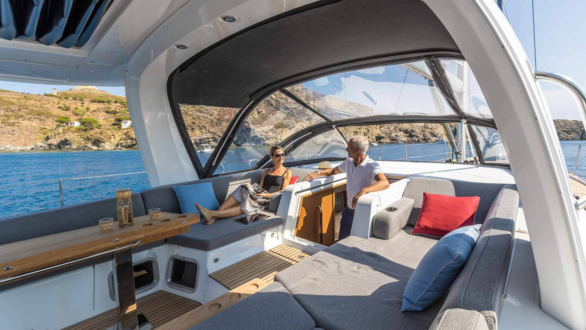 Jeanneau Yachts 60 outside lounging area