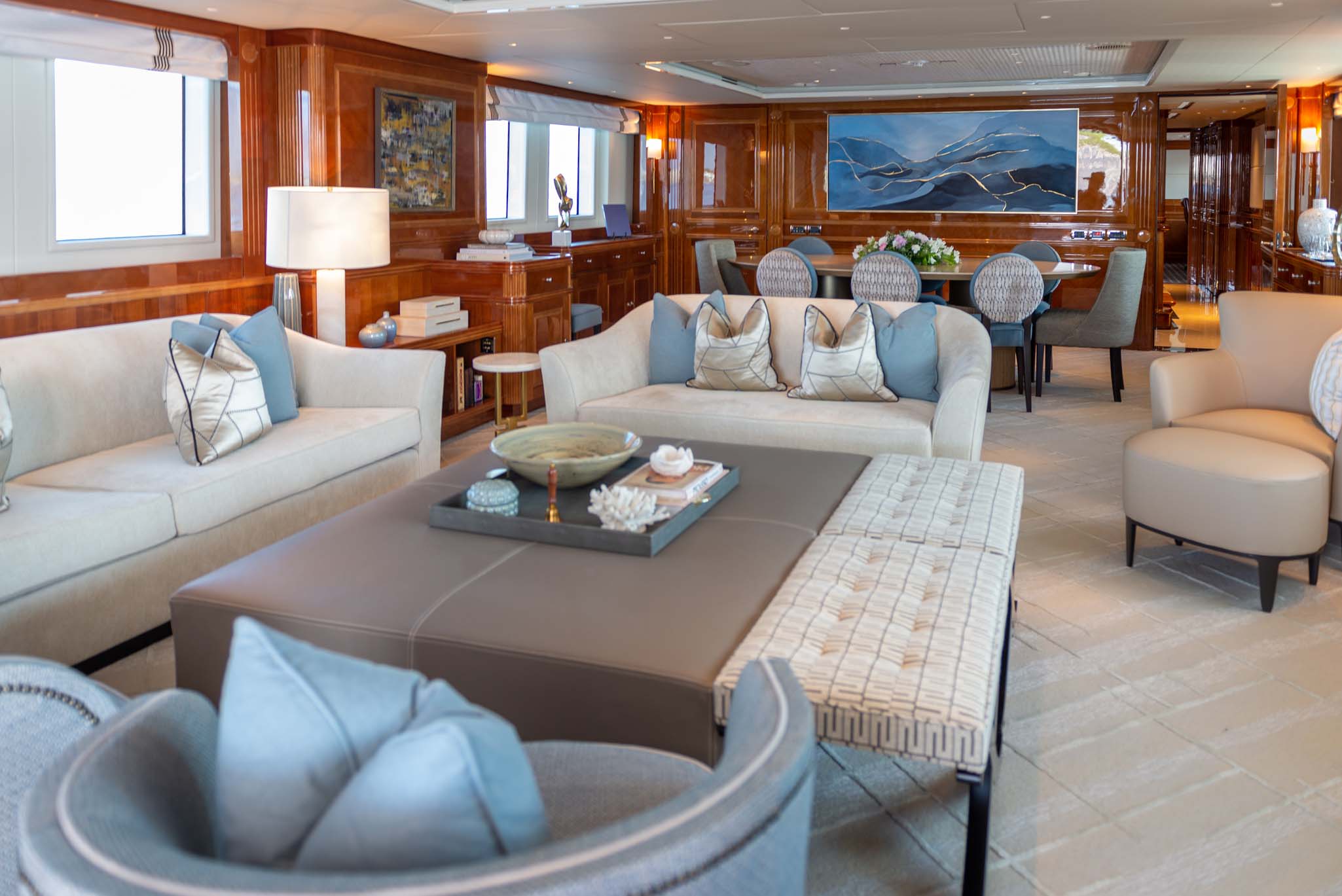 Main deck salon