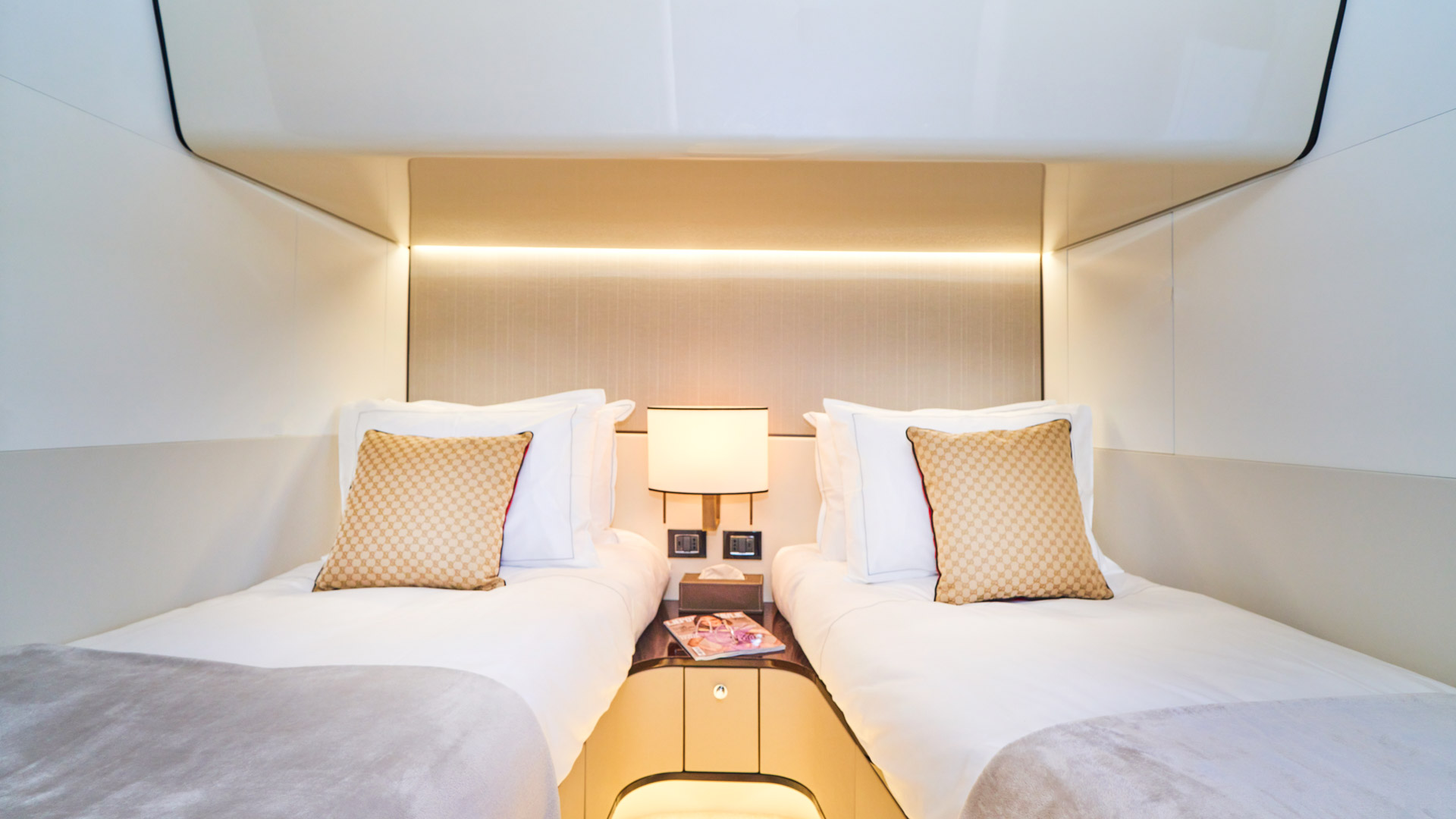 Twin cabin