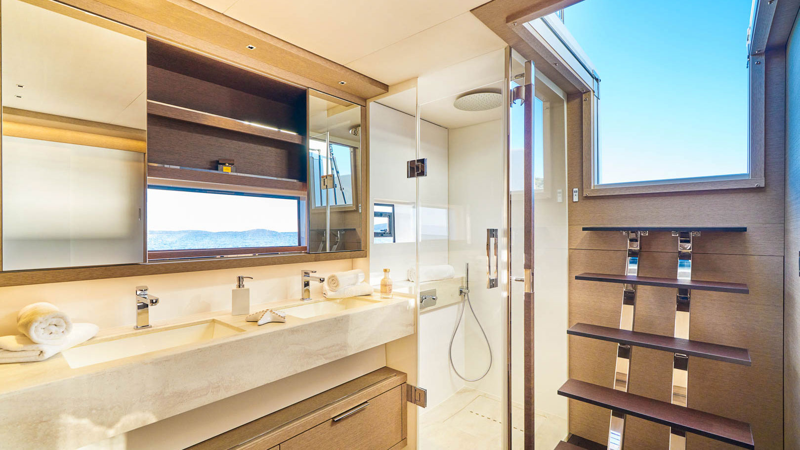 Private stairs in Master cabin&nbsp;