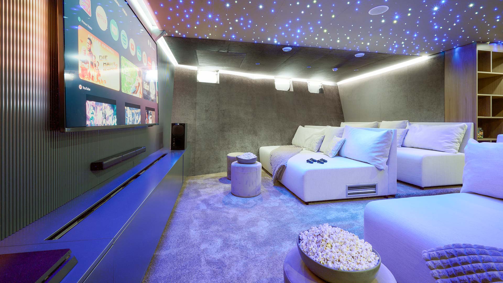 Cristal cinema seating area