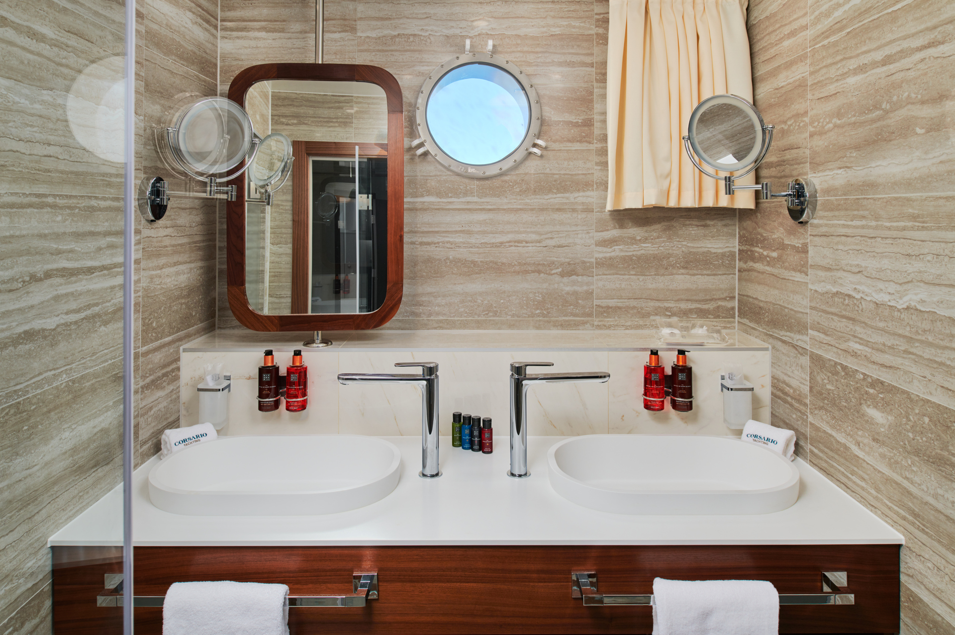 Ensuite