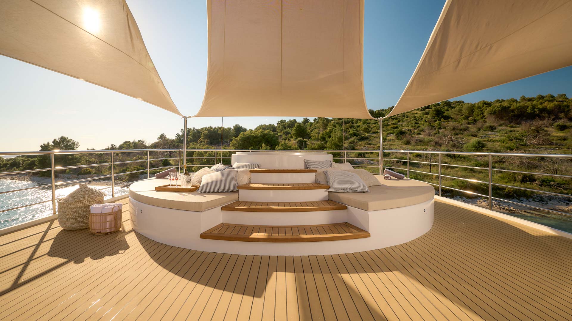Bellezza sundeck shade