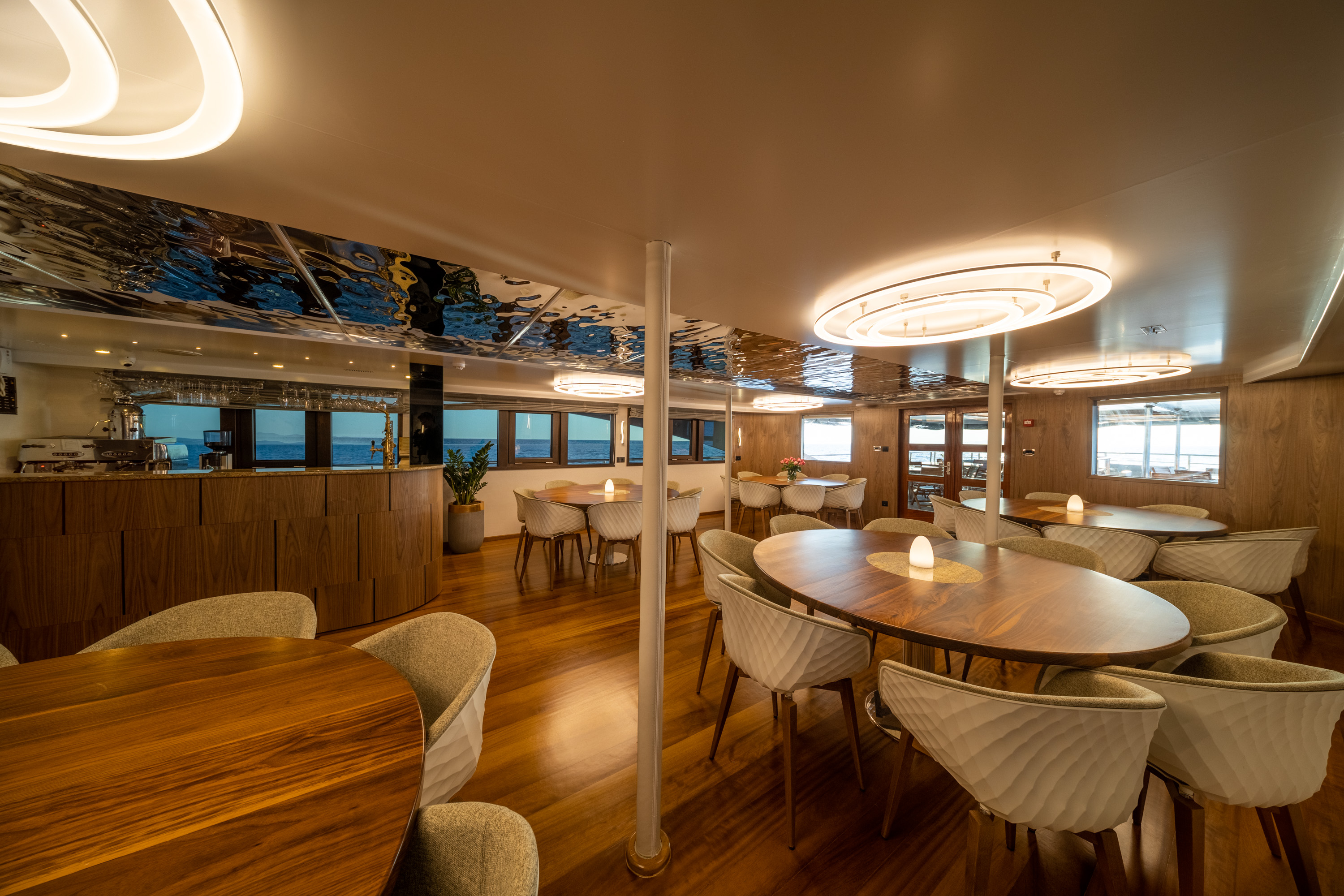 Olimp dining room
