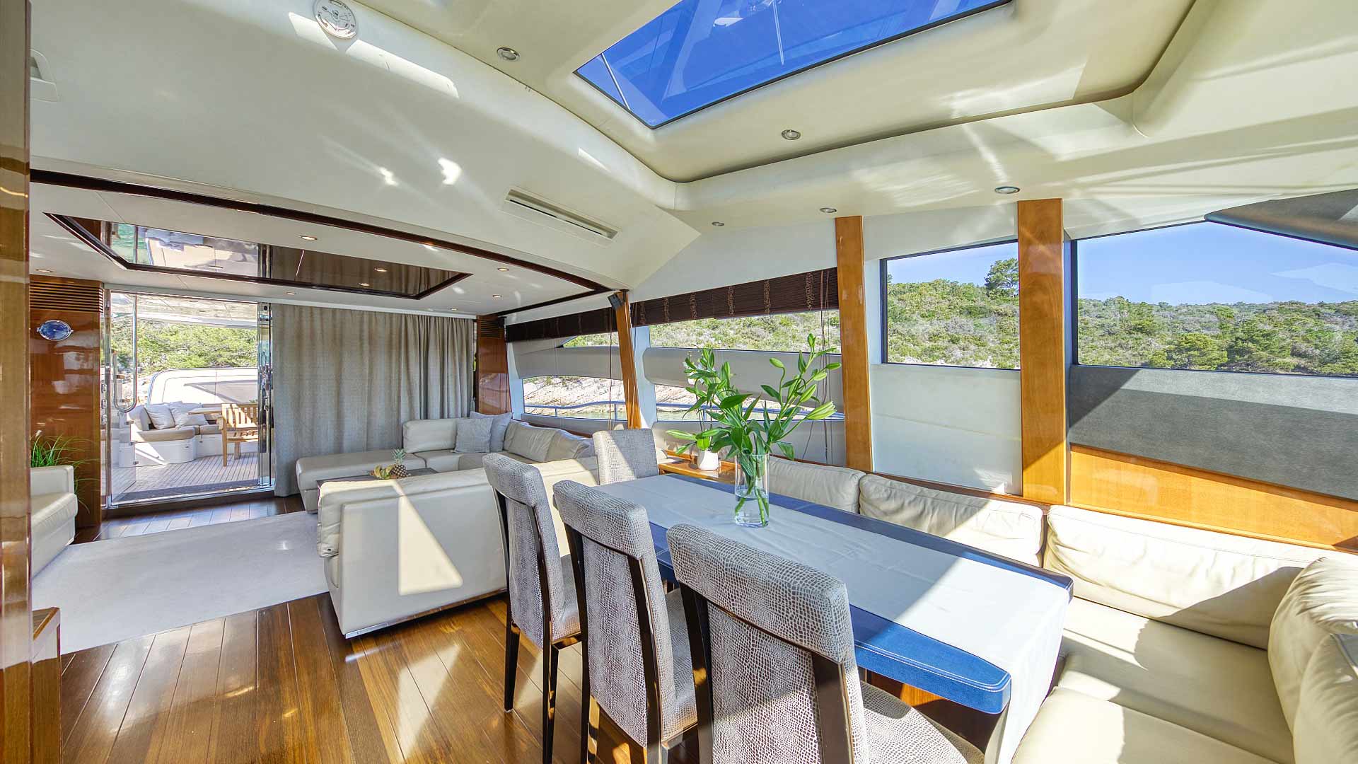 Saloon view