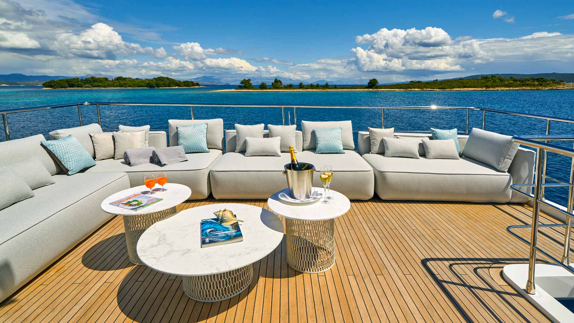 Flybridge lounge area