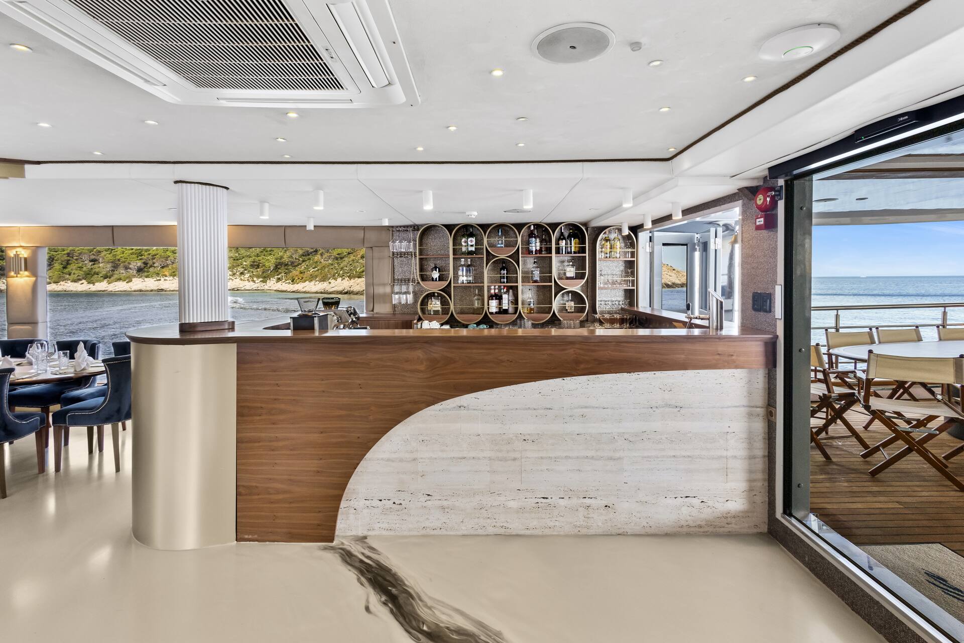 Bar in saloon