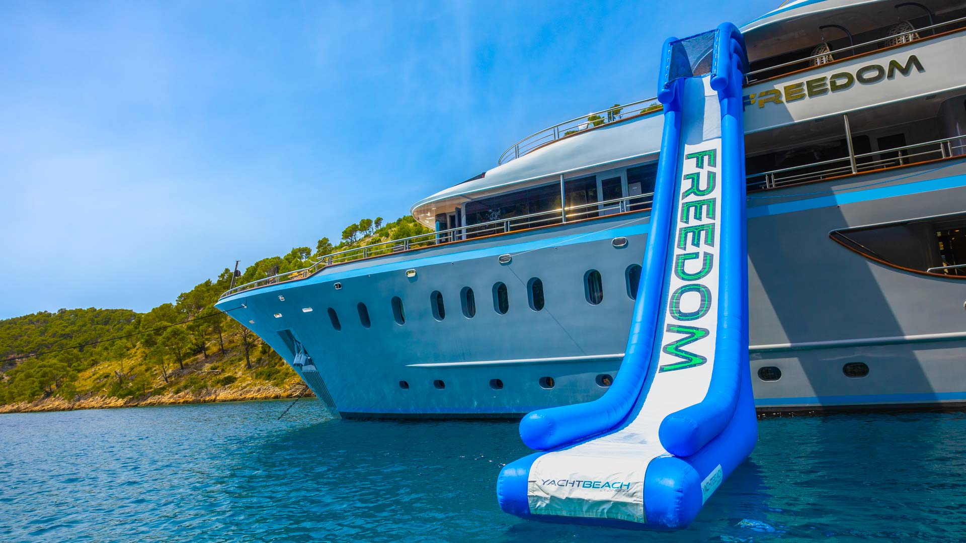 Freedom waterslide