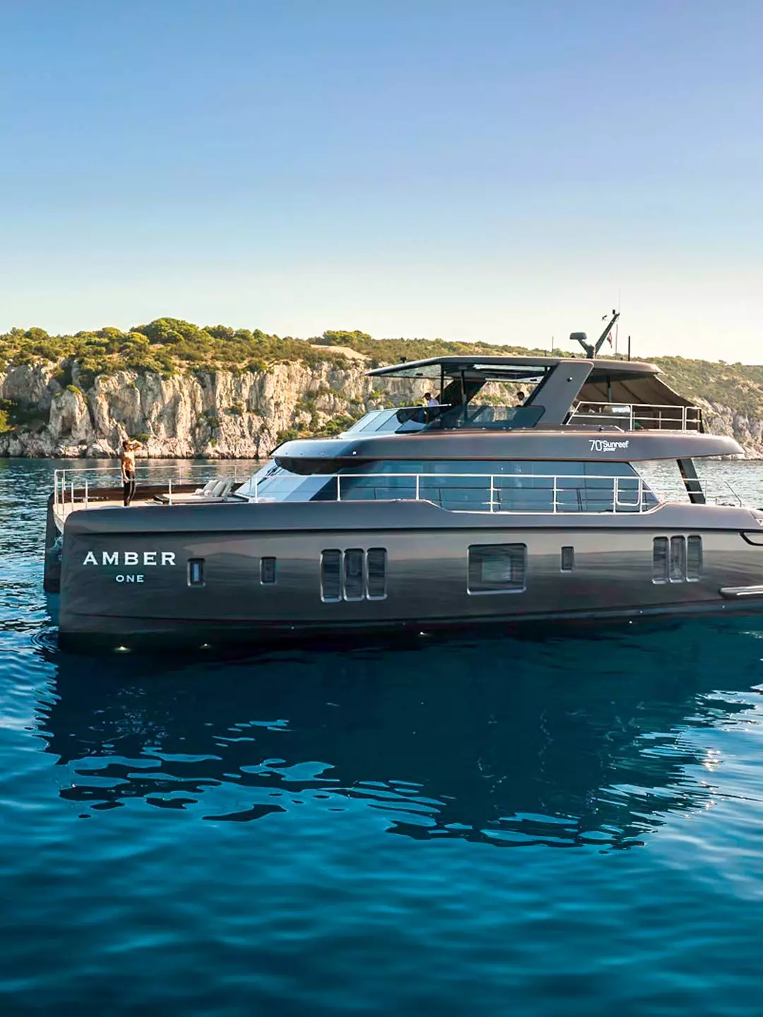 Sunreef 70 Power side view