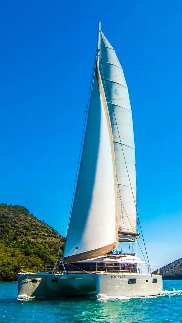 Lagoon 560 S2