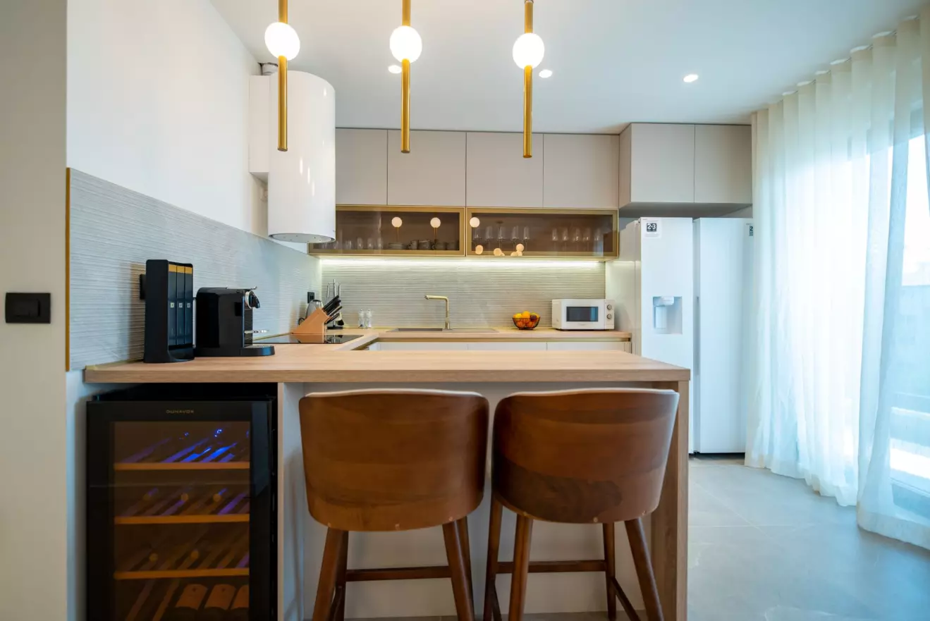Cascade-apartment-Maro-kitchen.jpg