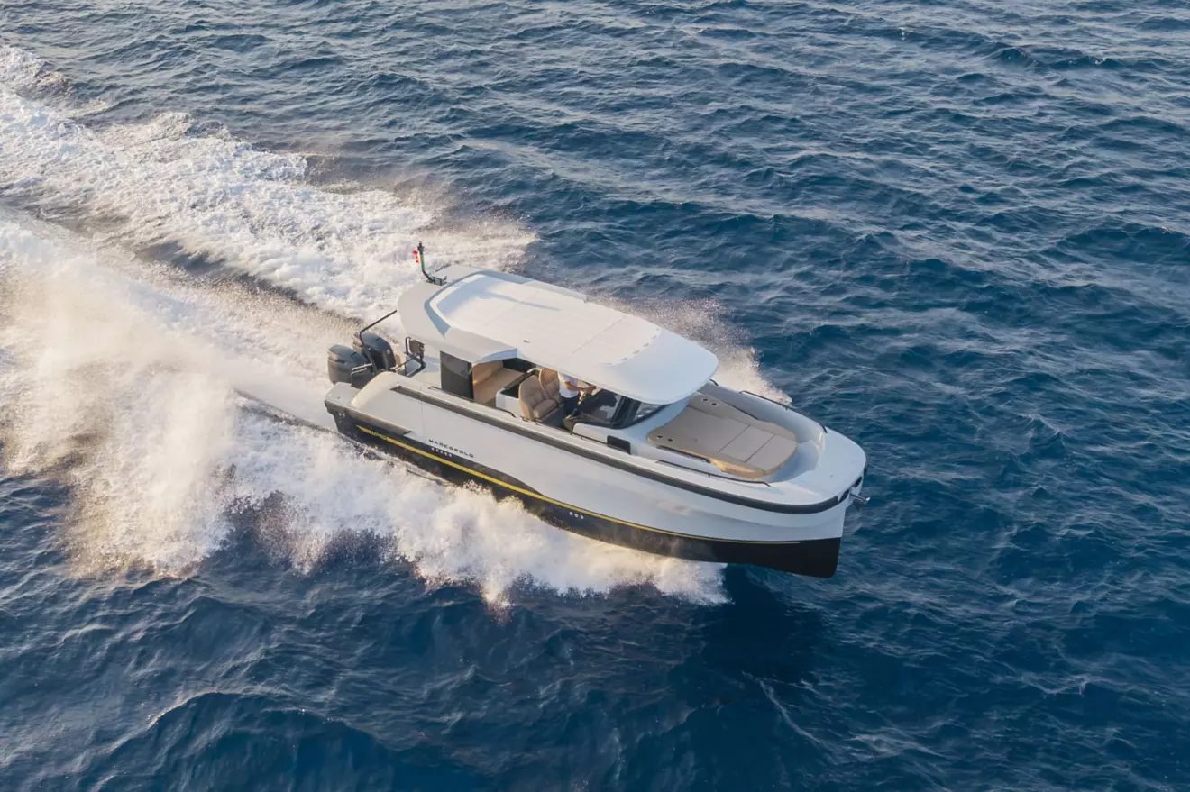 Marcopolo MP10 - aerial view.jpg