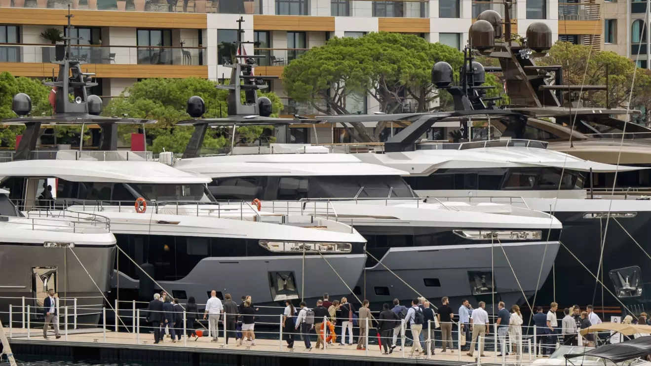 monaco-yacht-show-2024-people.jpg