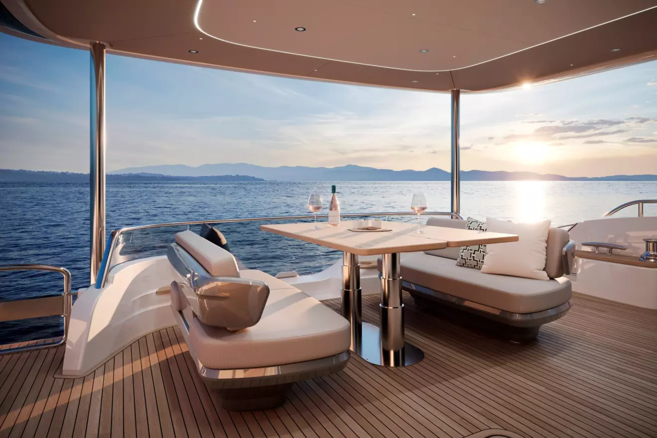 Princess Y80 infinity cockpit