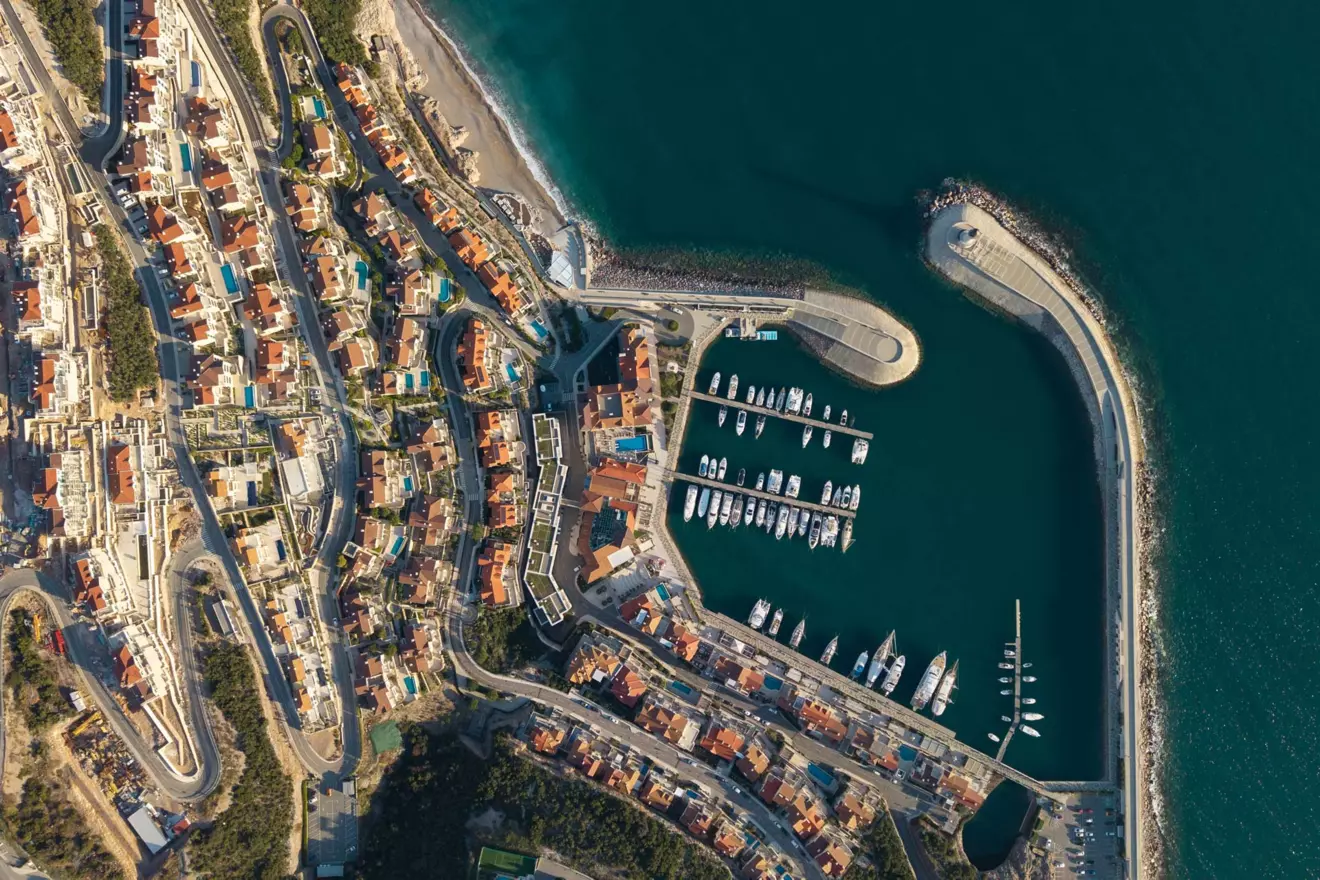 lu&scaron;tica bay