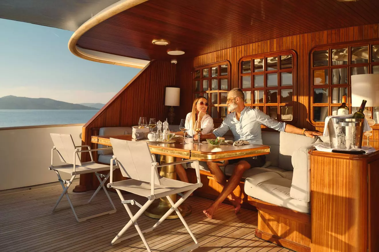 Couple on Benetti Classic 115 charter in Croatia