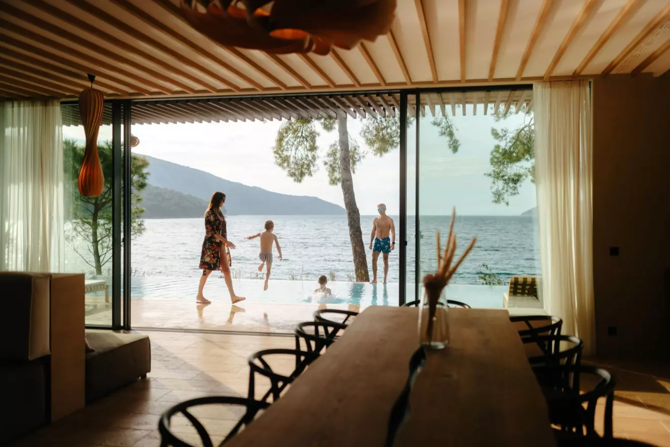 Maslina-resort-stari-grad-1.jpg