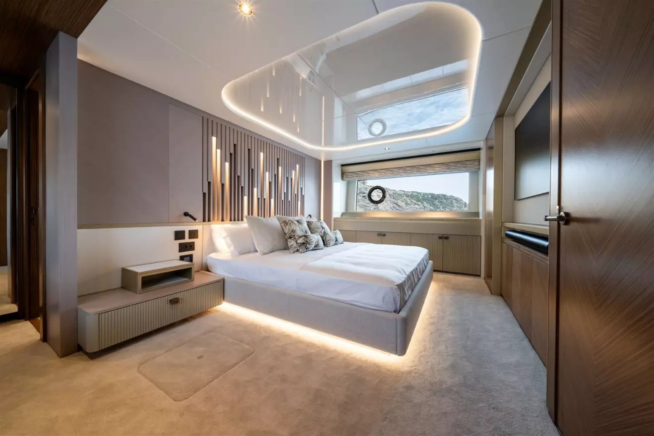 Full-beam master cabin interior on Sunseeker Ocean 82 Enclosed