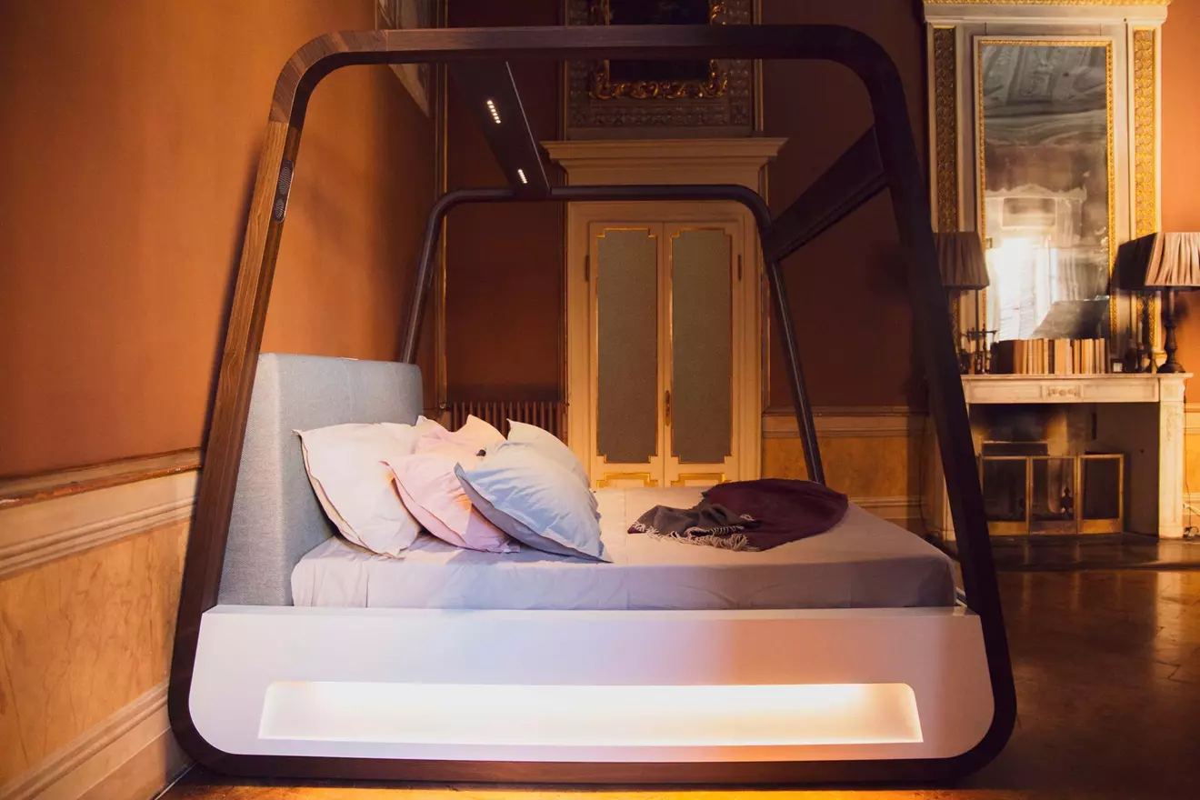 Creative Leisure with Hi-Interiors bed at smart house